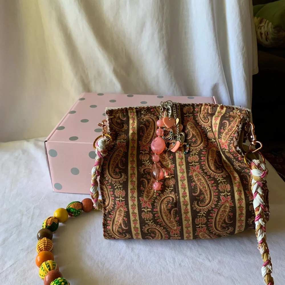 Upcycled Light Camouflage Crossbody with a Fabulous Strap. - Picture 5 of 7